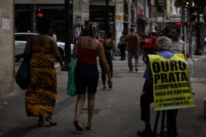 Tasa de desempleo en Brasil cae al 6,6 %, su menor nivel en diez años y medio
