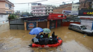 Al menos 112 muertos y 68 desaparecidos en Nepal por las lluvias más fuertes desde 1970