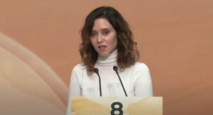 Presidenta de Madrid responde a Maduro: «¿Por qué no se calla?»