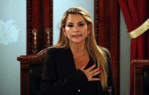 Defensa de Áñez dice que procesos en su contra son nulos tras declaraciones de exministro