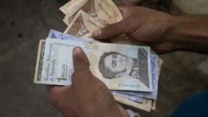 Consecomercio: El 55% de las transacciones en el sector comercio se hace en bolívares