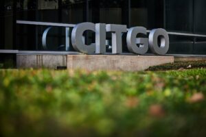 Reuters: Elliott Investment Management presiona para que tribunal no detenga la oferta hecha por acciones de Citgo