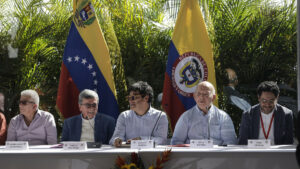 Colombia anuncia la fecha para «nueva etapa» de diálogos con el ELN