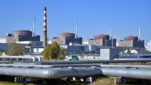 Ucrania ataсa las cercanías de la central nuclear de Zaporozhie