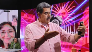 Maduro: Ante cada sanción mayor unión de los Revolucionarios que aman esta Patria