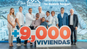 Presidente Abinader entrega 266 nuevos apartamentos en San Luis; Plan Mi Vivienda supera los 9,000 apartamentos construidos a nivel nacional