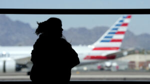 American Airlines interrumpe las operaciones en las vísperas de la Navidad