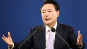 Prorrogan la orden de detención contra el expresidente de Corea del Sur