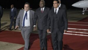 Representantes de México, Congo, Argelia y la Opep llegan al país por investidura de Maduro