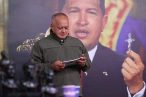 Cabello acusa a opositores en el exilio de “comercializar” la migración venezolana en EE. UU.