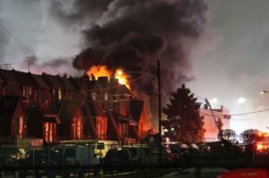 Suman siete muertos y 19 heridos tras el accidente aéreo en Filadelfia