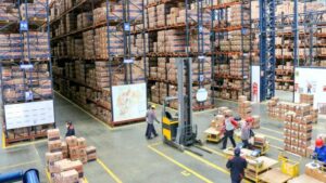 Ecuador anuncia aranceles de 27 % a importaciones de México