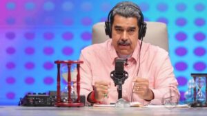 Maduro acusa a opositores de desviar $5.000 millones de Citgo y $700 millones de ayuda humanitaria