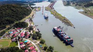 Trump: «Estamos tratando de recuperar el canal de Panamá, y sucederá»