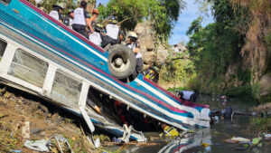 Guatemala: 54 personas mueren en aparatoso accidente vial