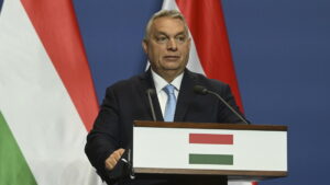 Orbán: La UE quedó «atrapada en la guerra» y conocerá los resultados de las negociaciones sobre Ucrania por la prensa
