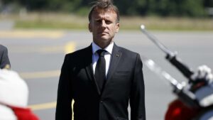 Macron pedirá a Trump no hacer «sufrir» a sus aliados con aranceles