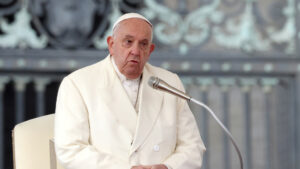 Papa Francisco envió alentador mensaje desde el hospital