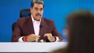 Maduro designa cuatro comisiones para debate de Reforma Constitucional
