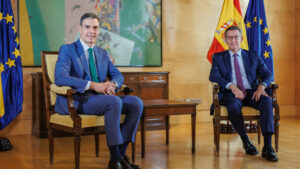 «No caben en la Moncloa»: el líder del PP dice que Pedro Sánchez tiene «525 asesores»
