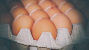 Escasez de huevos en EE.UU. afecta a cadenas de comida rápida