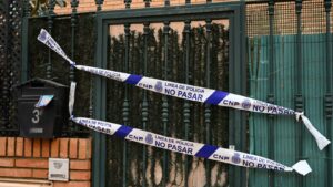 Tres menores asesinan a una educadora en España