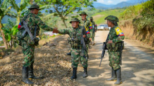Petro ordena eliminar al «ejército privado de los cárteles mexicanos» en el cañón del Micay
