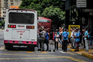 Transportistas plantean aumentar precio del pasaje urbano a US$0,50