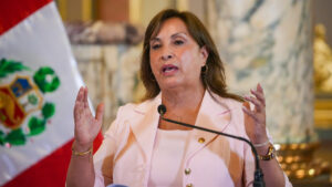 La presidenta de Perú reclama a la Justicia un trabajo «eficiente» para no liberar delincuentes