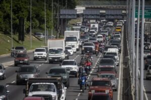 Alcaldía de Caracas extendió la fecha para el pago de impuestos sobre vehículos