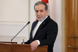 Irán asegura que junto a Rusia y China avanzarán en la paz y la seguridad global