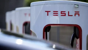 Ganancias de Tesla caen 71% durante el primer trimestre del año