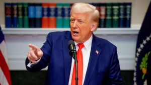 Donald Trump soborna con $1.000 a migrantes para que se autodeporten