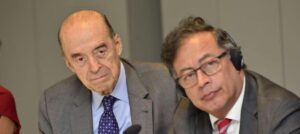 Álvaro Leyva a Petro: “Señor Presidente, usted está enfermo”