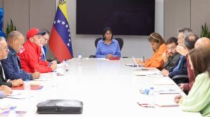 Gobierno debate mecanismos para «fortalecer protección social» de trabajadores
