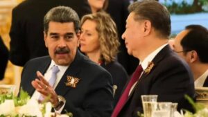 Presidente Maduro conversa con mandatario chino Xi Jinping en Rusia