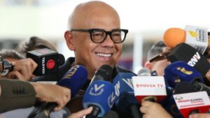 Jorge Rodríguez: La jornada transcurre con mucha normalidad y se ve una afluencia impresionante