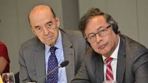 Leyva a Petro: La imagen de Colombia en el exterior no puede seguir siendo la de un presidente errático, déspota y preso del vicio