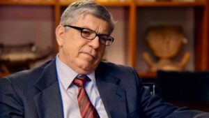 César Gaviria sugiere «desconocer a Petro como presidente» si insiste en «arbitrariedades»