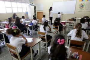 Suspenden clases este jueves y viernes en todo el país por elecciones del domingo