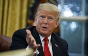 La Cámara de Representantes de EE. UU. aprueba ley de Trump para recortar impuestos