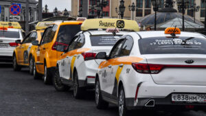 Putin firma una nueva ley de taxis ‘hechos en Rusia’