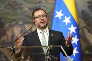 Canciller Gil agradece respaldo de Rusia «al sólido sistema de votación» venezolano