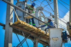 República Dominicana intensifica mantenimiento de redes eléctricas ante temporada ciclónica