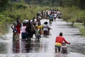 Más de un centenar de muertos por inundaciones en Nigeria
