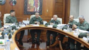 Padrino López: FANB defiende todos los espacios territoriales del país, incluyendo a la Guayana Esequiba