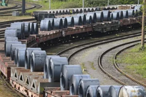 Estados Unidos duplica aranceles al acero y aluminio; Canadá el más afectado