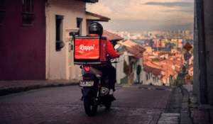 Trabajadores de plataformas digitales de reparto podrán cotizar a seguridad social en Colombia
