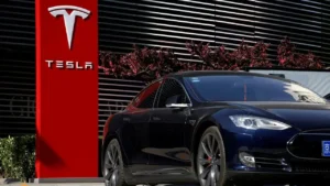 Acciones de Tesla se disparan tras lanzamiento de taxis sin chofer en Texas