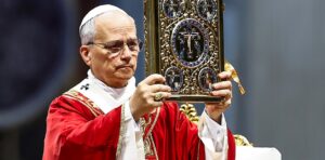 Gobierno envía carta al Papa solicitando ayuda para «rescatar» a niños venezolanos en EE. UU.